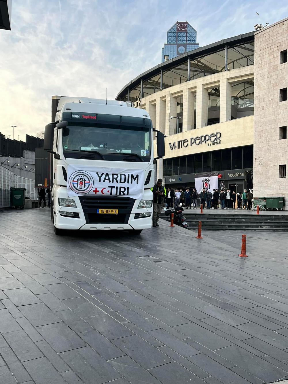 Deprem yardımları toplama 2023 · 43