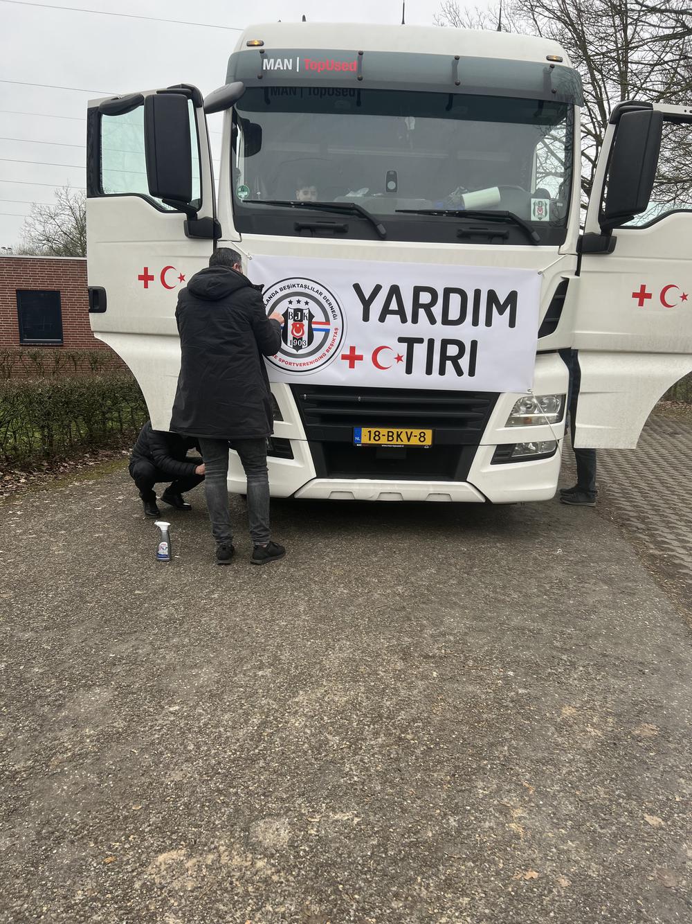 Deprem yardımları toplama 2023 · 64