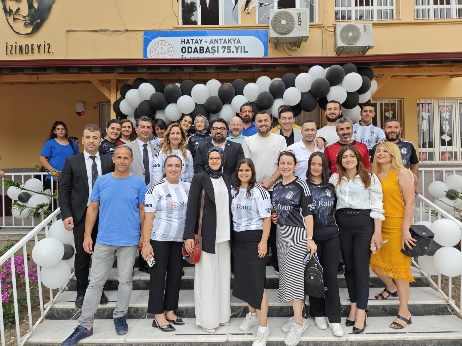 Club van 100 · Hatay